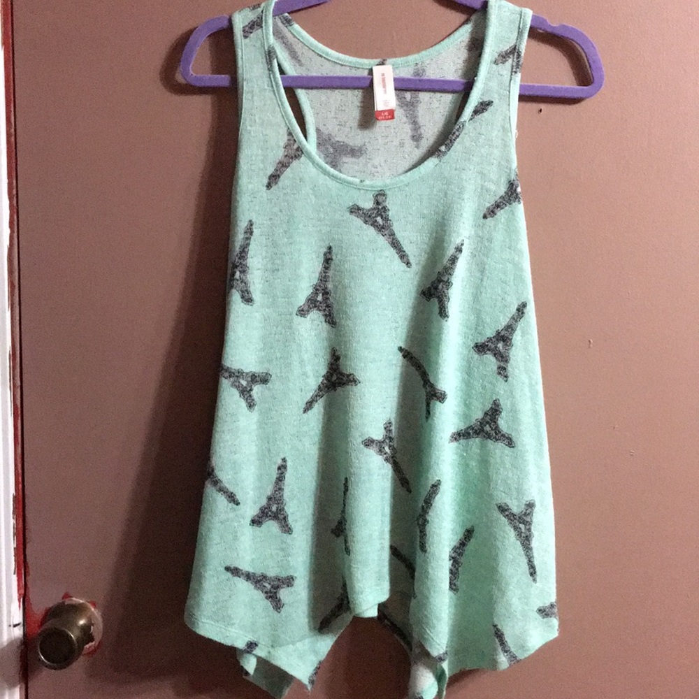 Eiffel Tower Tank💜